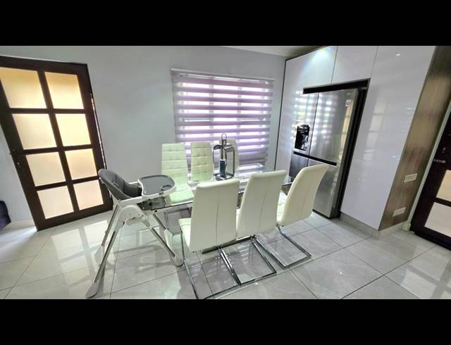 3 BEDROOM SIMPLEX FOR SALE IN ESCOMBE